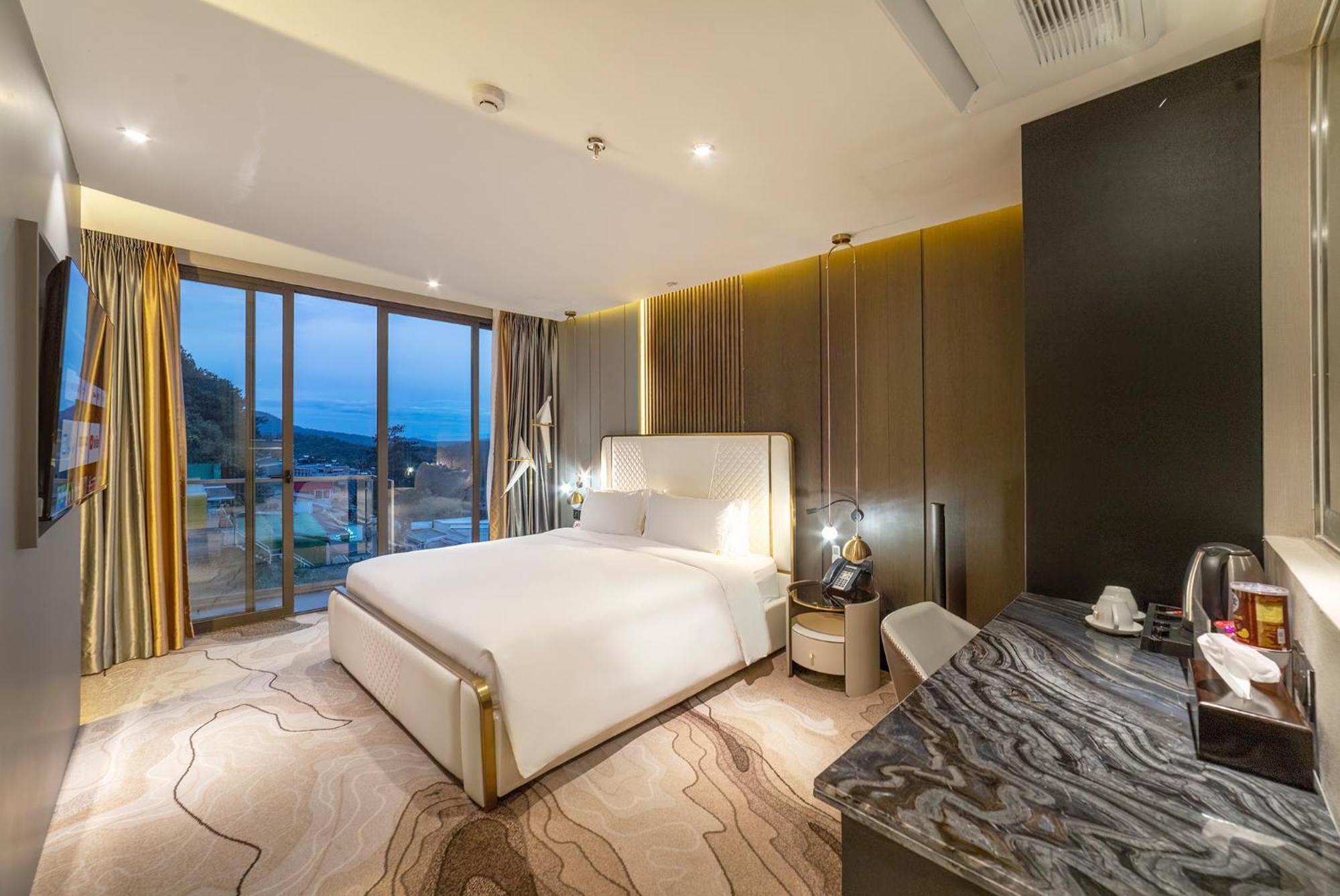 New Century Hotel - Dalat Luaran gambar