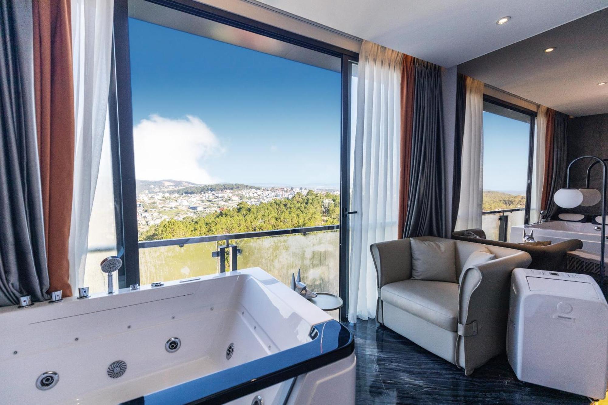 New Century Hotel - Dalat Luaran gambar