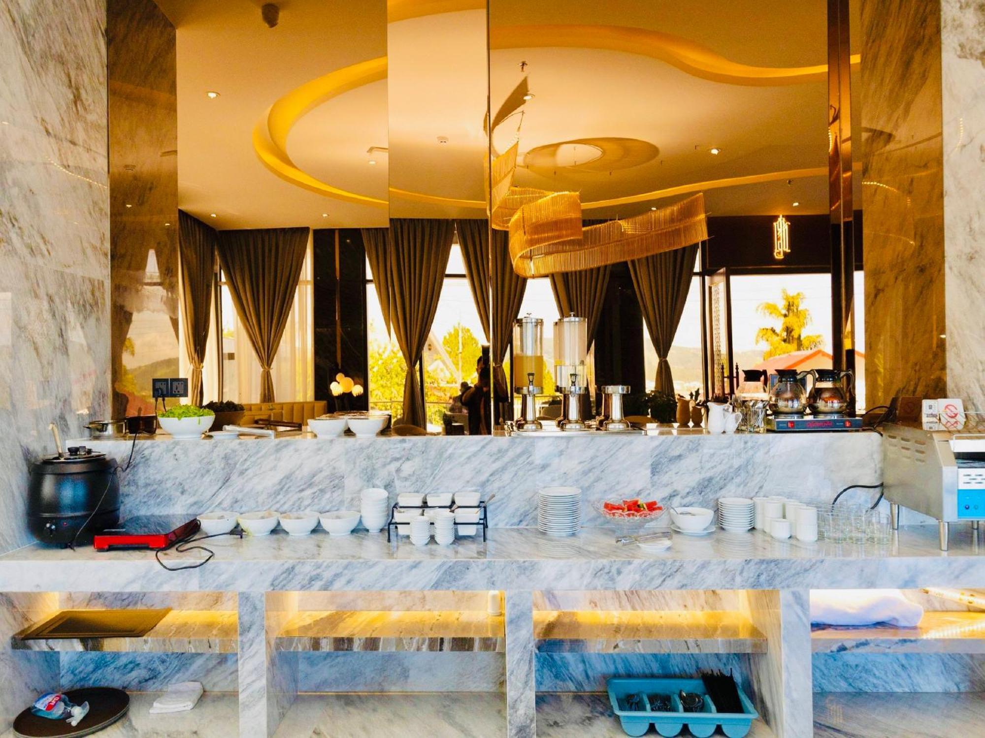 New Century Hotel - Dalat Luaran gambar