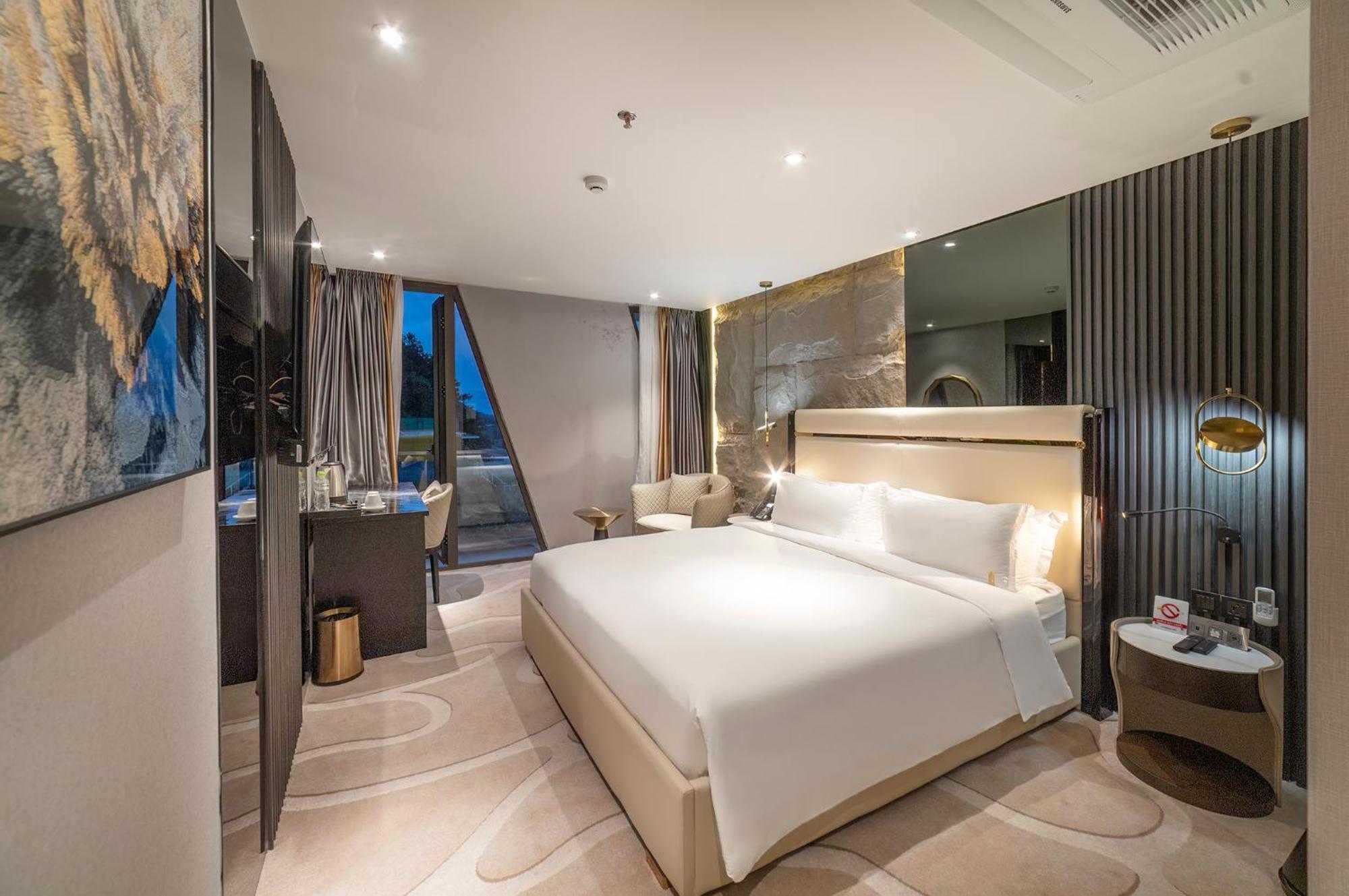 New Century Hotel - Dalat Luaran gambar